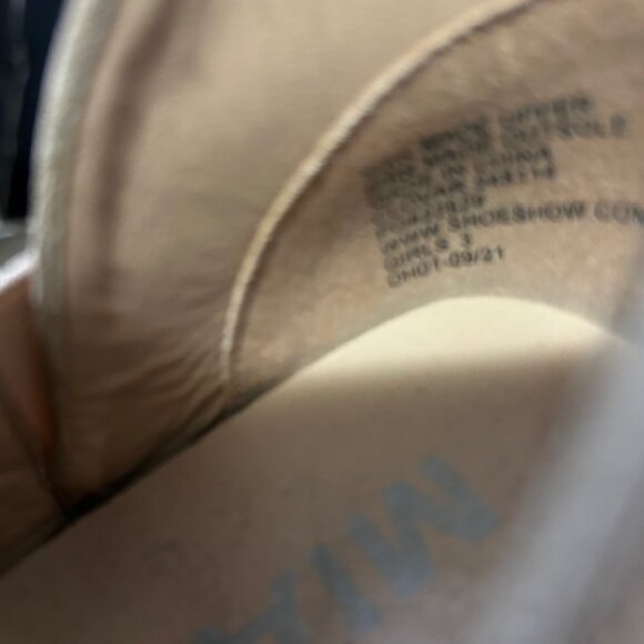 MIA Girl's Clovar Perforated Slip on Wedge Sneakers Rose Gold Size 3 - Picture 8 of 8